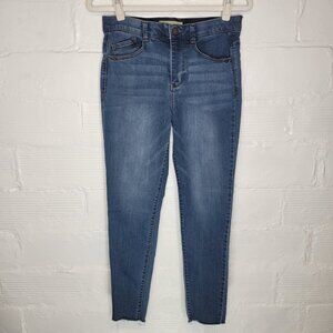 Democracy Ab Technology Women's Size 6 Jeans Raw Hem